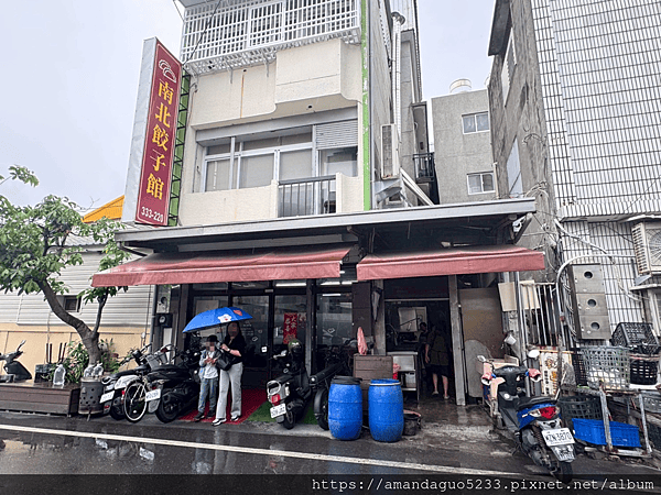 食記-台東縣台東市南北餃子館台東人氣大顆蒸餃,內餡飽滿