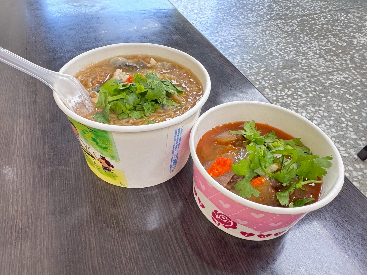 |食記-新北市蘆洲區|吳興蚵仔大腸麵線(蘆洲空大店)|蘆洲空大美味麵線店,大腸鹹香蚵仔鮮甜必來一碗,肉圓與甜不辣也各有支持者喔~ - 第8張圖 |食記-新北市蘆洲區|吳興蚵仔大腸麵線(蘆洲空大店)|蘆洲空大美味麵線店,大腸鹹香蚵仔鮮甜必來一碗,肉圓與甜不辣也各有支持者喔~