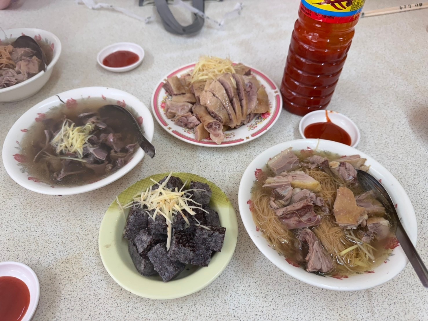 |食記-雲林縣土庫鎮|土庫老店當歸鴨肉麵線|飄香一甲子的在地風味,從小跟著我阿娘來這邊吃,回台北會一直想念的那種味道! - 第22張圖 |食記-雲林縣土庫鎮|土庫老店當歸鴨肉麵線|飄香一甲子的在地風味,從小跟著我阿娘來這邊吃,回台北會一直想念的那種味道!