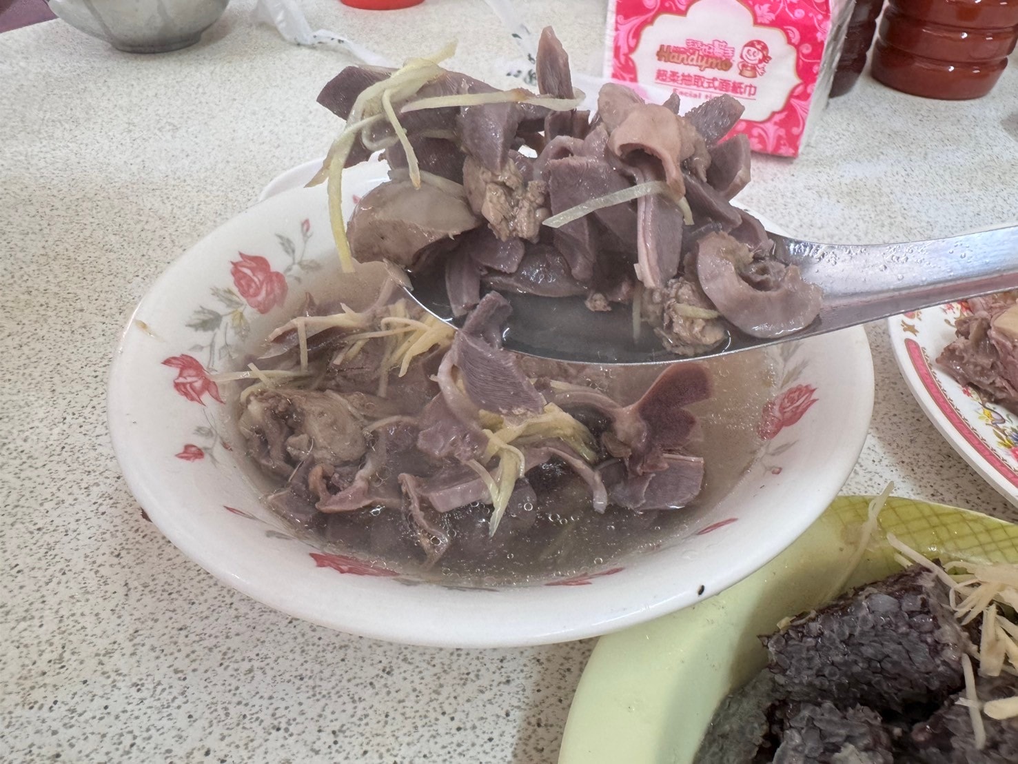 |食記-雲林縣土庫鎮|土庫老店當歸鴨肉麵線|飄香一甲子的在地風味,從小跟著我阿娘來這邊吃,回台北會一直想念的那種味道! - 第17張圖 |食記-雲林縣土庫鎮|土庫老店當歸鴨肉麵線|飄香一甲子的在地風味,從小跟著我阿娘來這邊吃,回台北會一直想念的那種味道!
