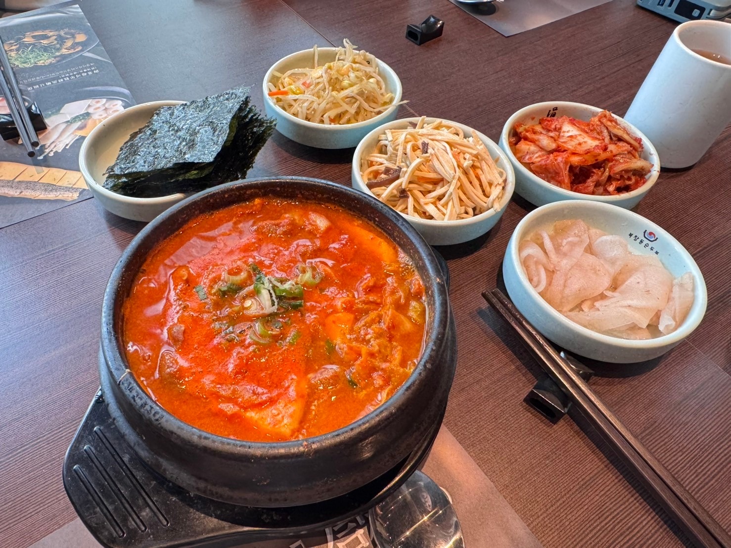 ｜食記-台北市信義區｜涓豆腐(統一時代店)｜集結傳統與創意的韓式料理，環境舒適服務好，異國料理聚餐好選擇~