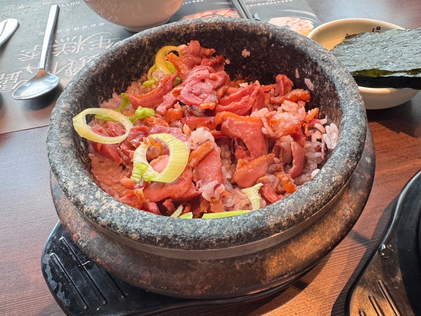 ｜食記-台北市信義區｜涓豆腐(統一時代店)｜集結傳統與創意的韓式料理，環境舒適服務好，異國料理聚餐好選擇~
