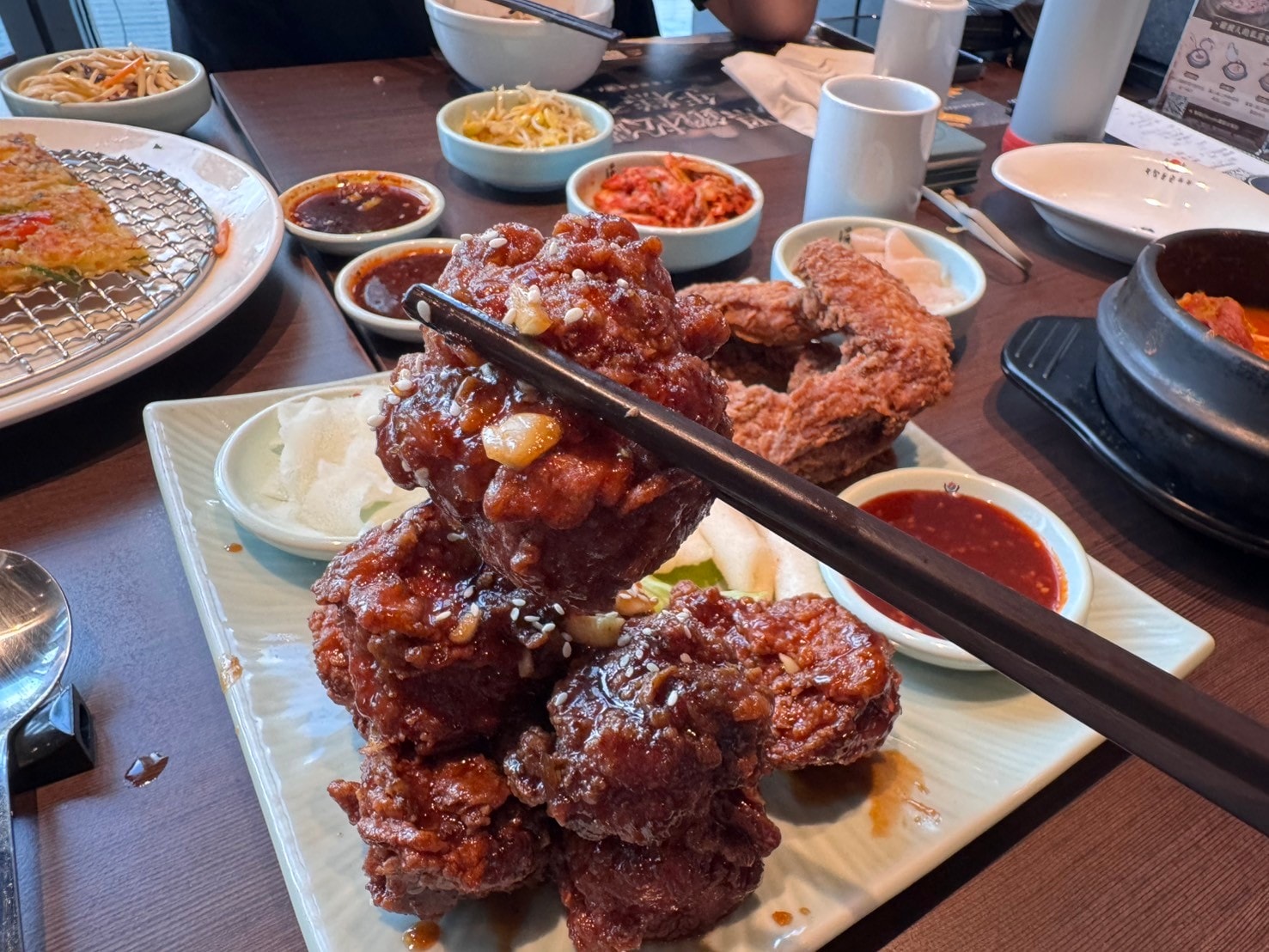 ｜食記-台北市信義區｜涓豆腐(統一時代店)｜集結傳統與創意的韓式料理，環境舒適服務好，異國料理聚餐好選擇~