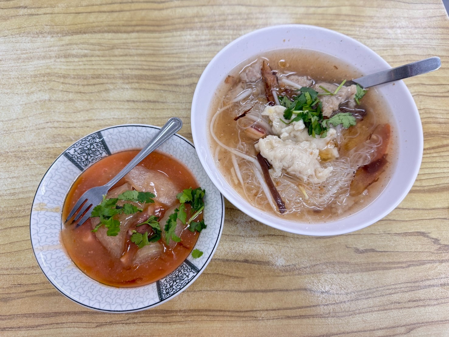 ｜食記-台北市中山區｜大直肉圓｜大直捷運附近肉圓老店，皮Q餡料飽滿醬美味，還有羹湯及麵線可以選擇喔~