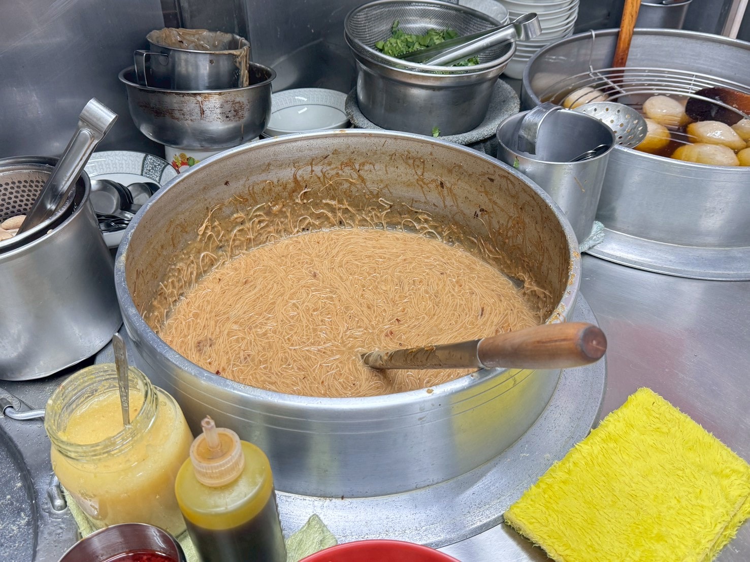 ｜食記-台北市中山區｜大直肉圓｜大直捷運附近肉圓老店，皮Q餡料飽滿醬美味，還有羹湯及麵線可以選擇喔~