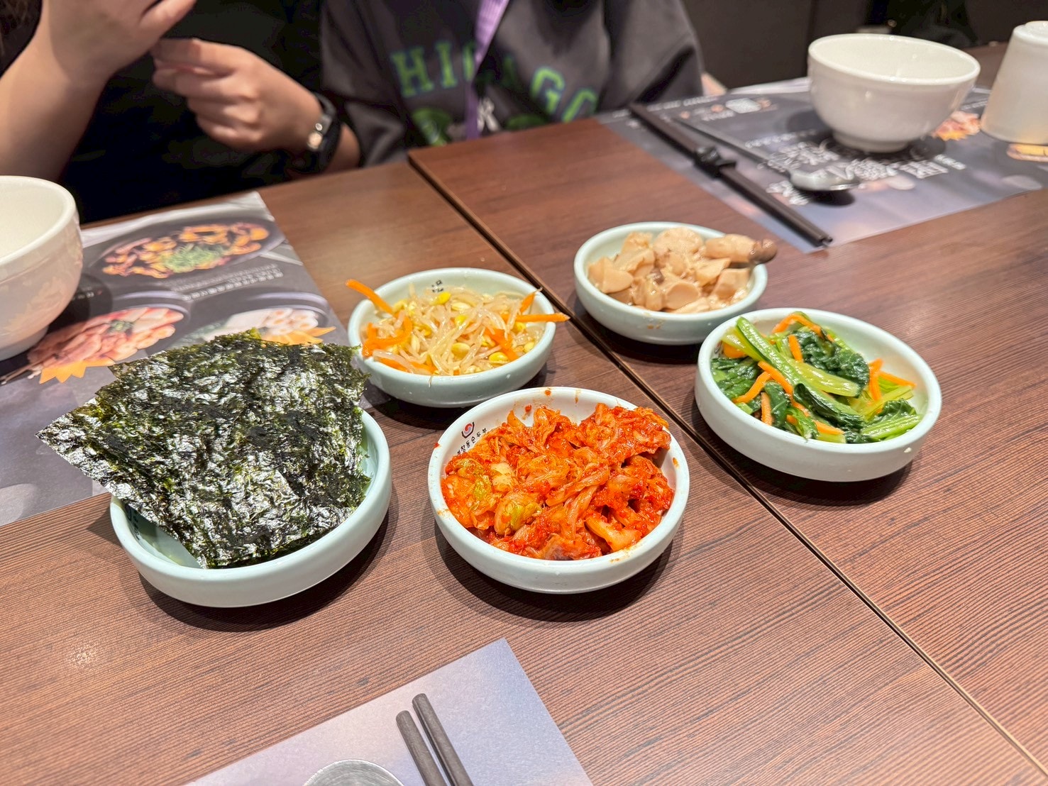 ｜食記-台北市信義區｜涓豆腐(統一時代店)｜集結傳統與創意的韓式料理，環境舒適服務好，異國料理聚餐好選擇~