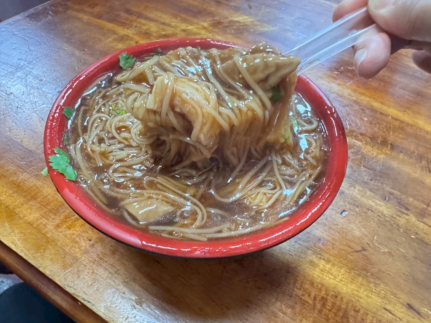 |食記-新北市三重區|阿倍麵線|三重人氣大腸麵線!重口味麵線加上軟中帶嚼勁的滷透大腸,麵線控可以來試試看! - 第17張圖 |食記-新北市三重區|阿倍麵線|三重人氣大腸麵線!重口味麵線加上軟中帶嚼勁的滷透大腸,麵線控可以來試試看!
