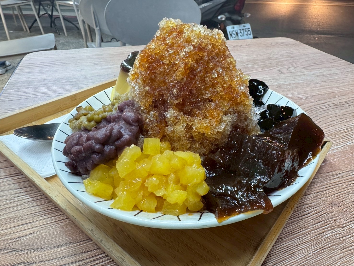 ｜食記-屏東縣屏東市｜春好冰菓店｜無意間發現的文青冰店，各式食材新鮮處理得很好，連擺盤都很與眾不同~