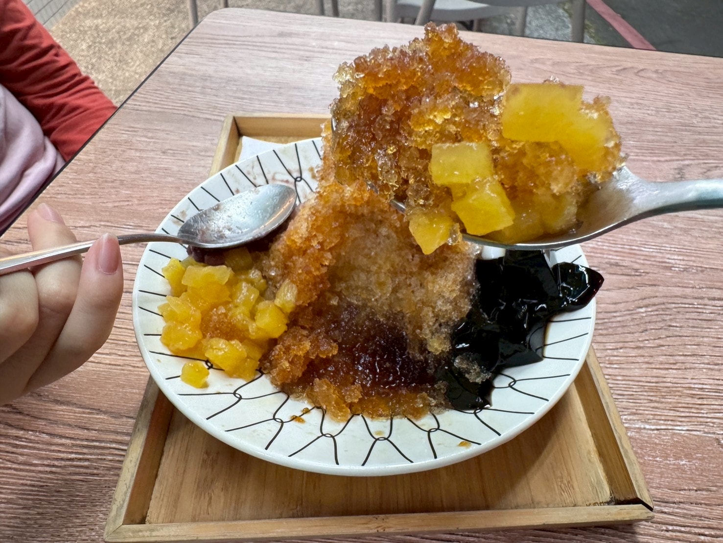 ｜食記-屏東縣屏東市｜春好冰菓店｜無意間發現的文青冰店，各式食材新鮮處理得很好，連擺盤都很與眾不同~