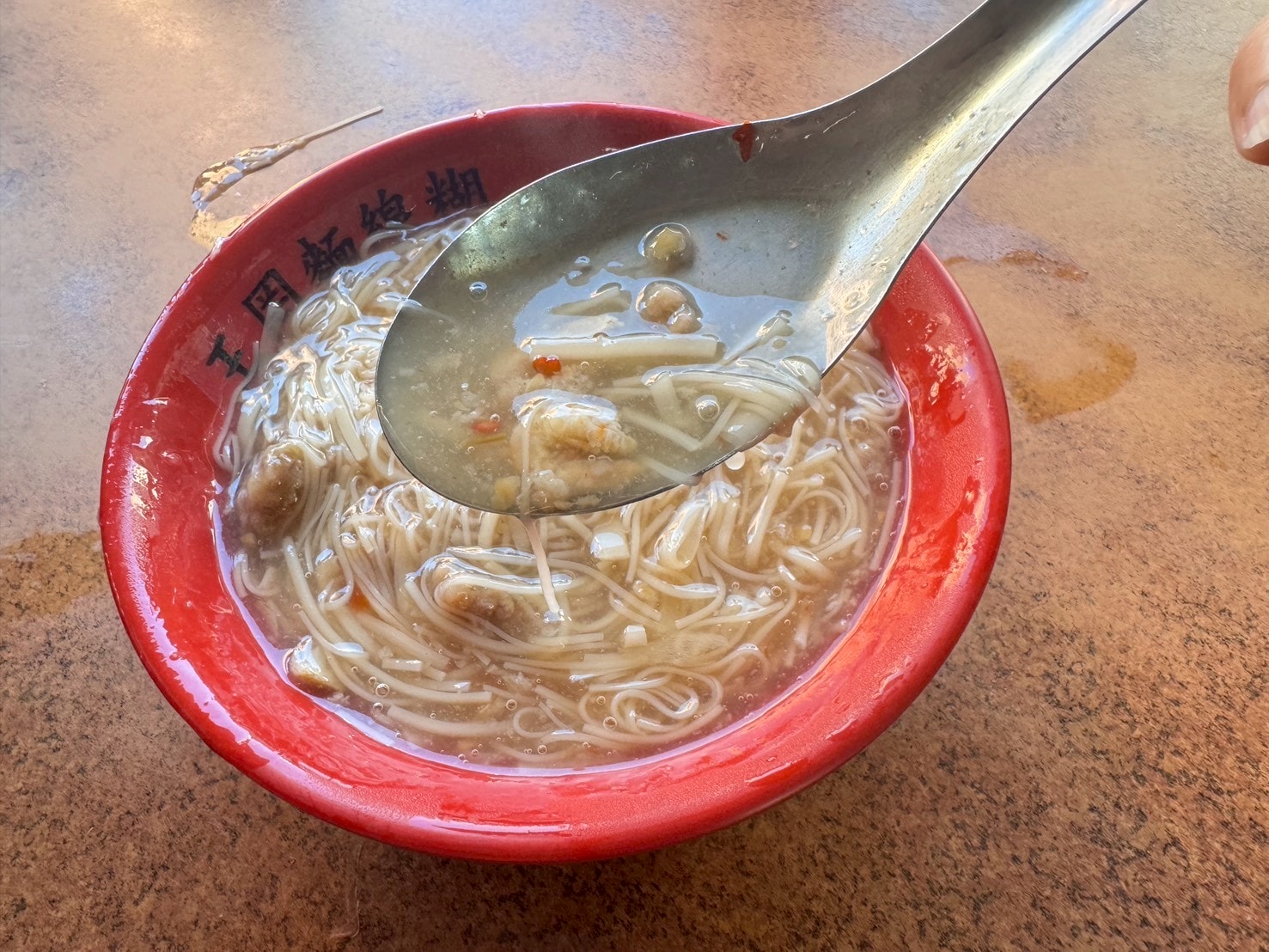 ｜食記-彰化縣鹿港鎮｜王罔麵線糊｜鹿港老街百年麵線糊，麵線糊清甜順口，人潮與人氣不墜的人氣老店~