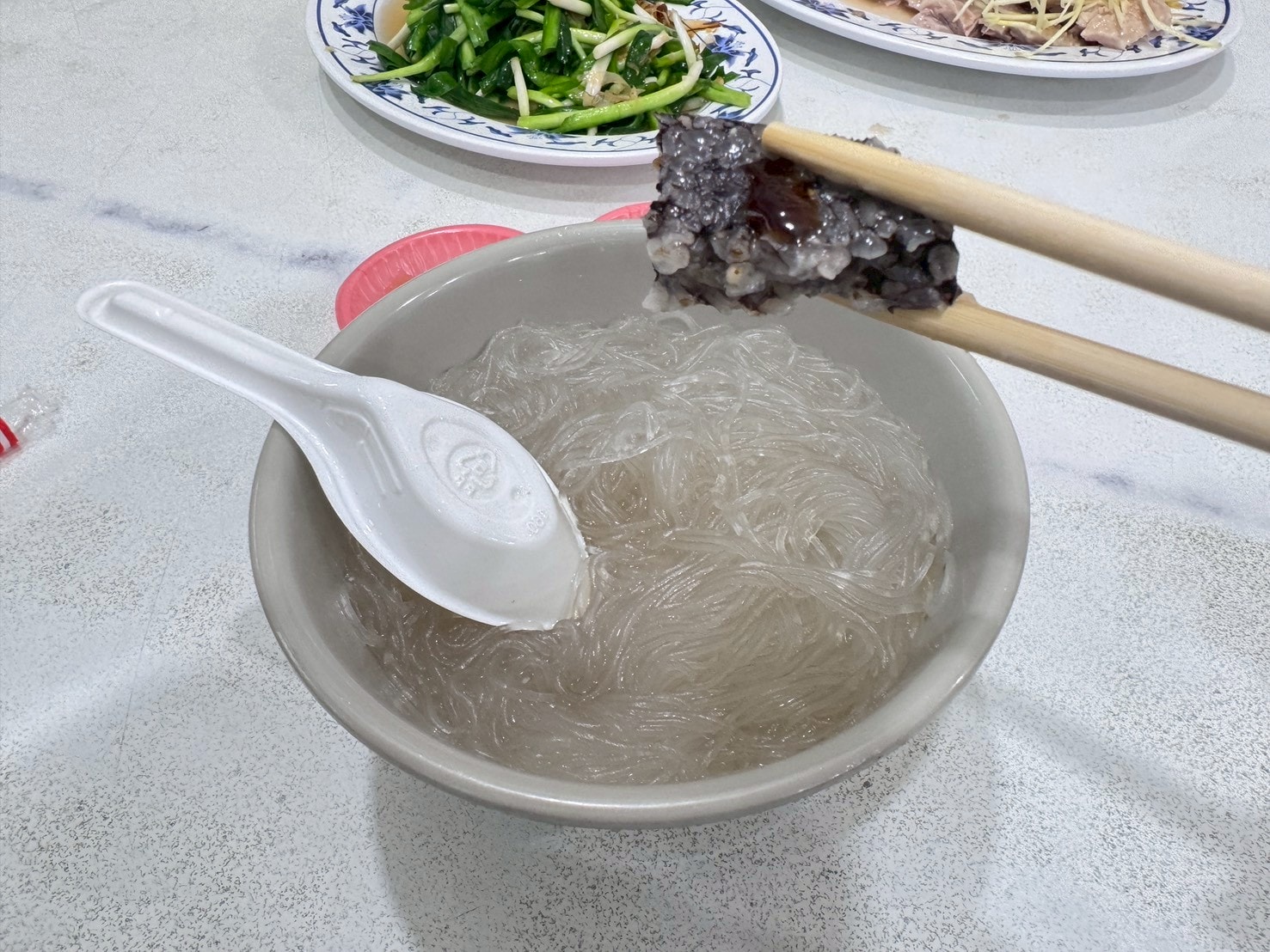 ｜食記-嘉義縣民雄鄉｜正宗民雄鵝肉亭｜估狗破萬評價真的不是灌水的！鵝肉大盤鮮嫩又多汁，隨意點都好吃又平價！