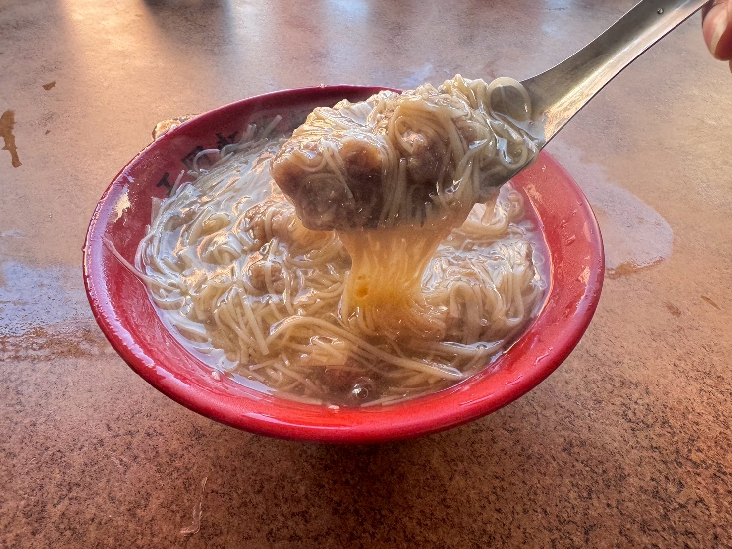 ｜食記-彰化縣鹿港鎮｜王罔麵線糊｜鹿港老街百年麵線糊，麵線糊清甜順口，人潮與人氣不墜的人氣老店~