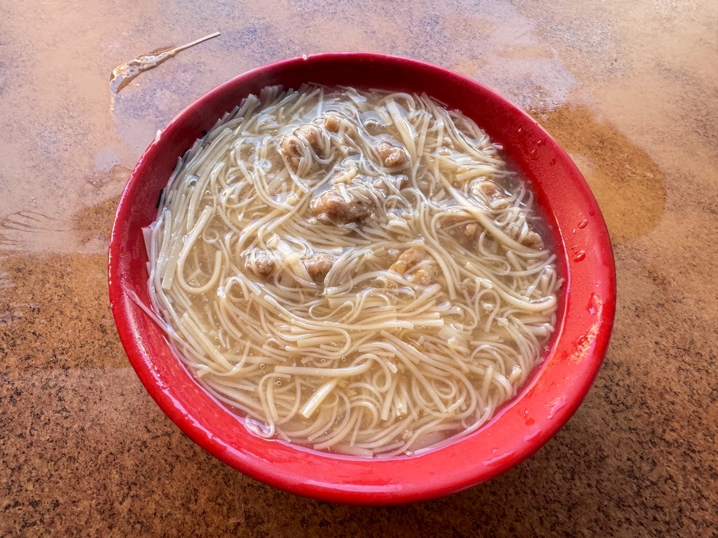｜食記-彰化縣鹿港鎮｜王罔麵線糊｜鹿港老街百年麵線糊，麵線糊清甜順口，人潮與人氣不墜的人氣老店~