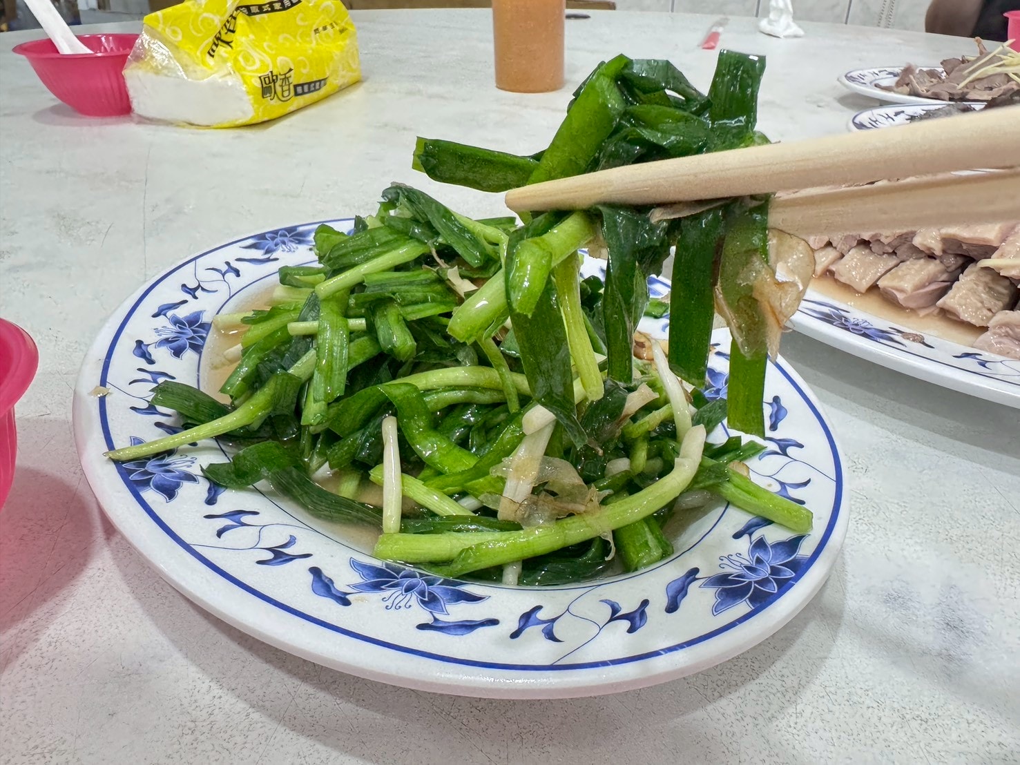 ｜食記-嘉義縣民雄鄉｜正宗民雄鵝肉亭｜估狗破萬評價真的不是灌水的！鵝肉大盤鮮嫩又多汁，隨意點都好吃又平價！