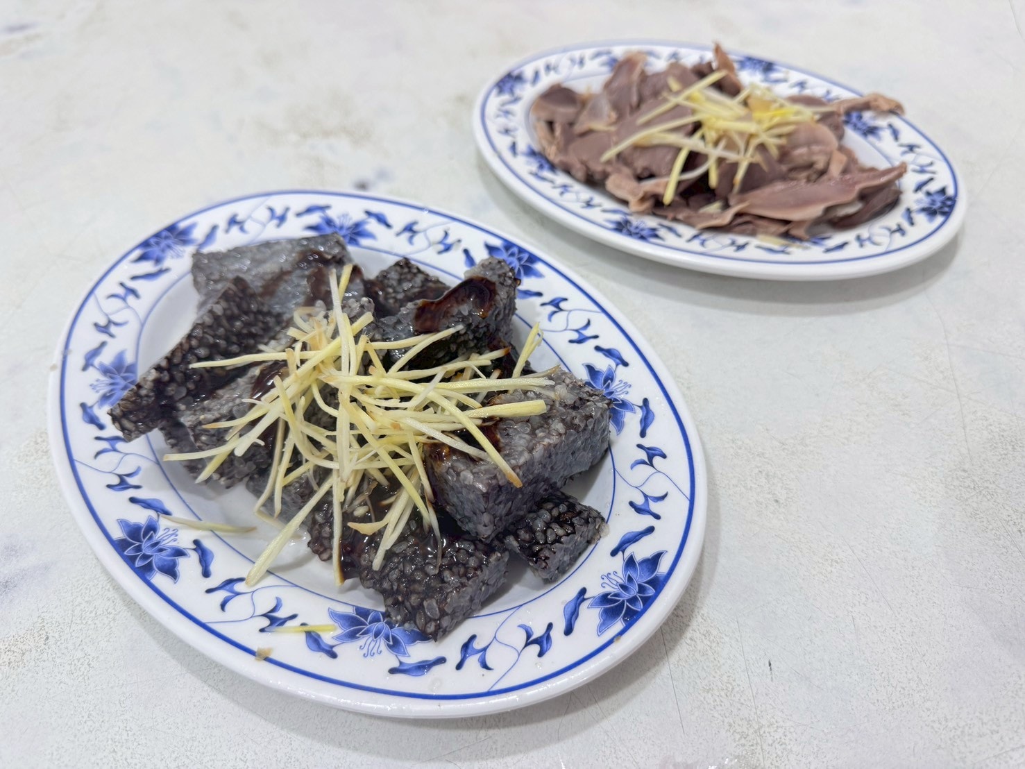 ｜食記-嘉義縣民雄鄉｜正宗民雄鵝肉亭｜估狗破萬評價真的不是灌水的！鵝肉大盤鮮嫩又多汁，隨意點都好吃又平價！
