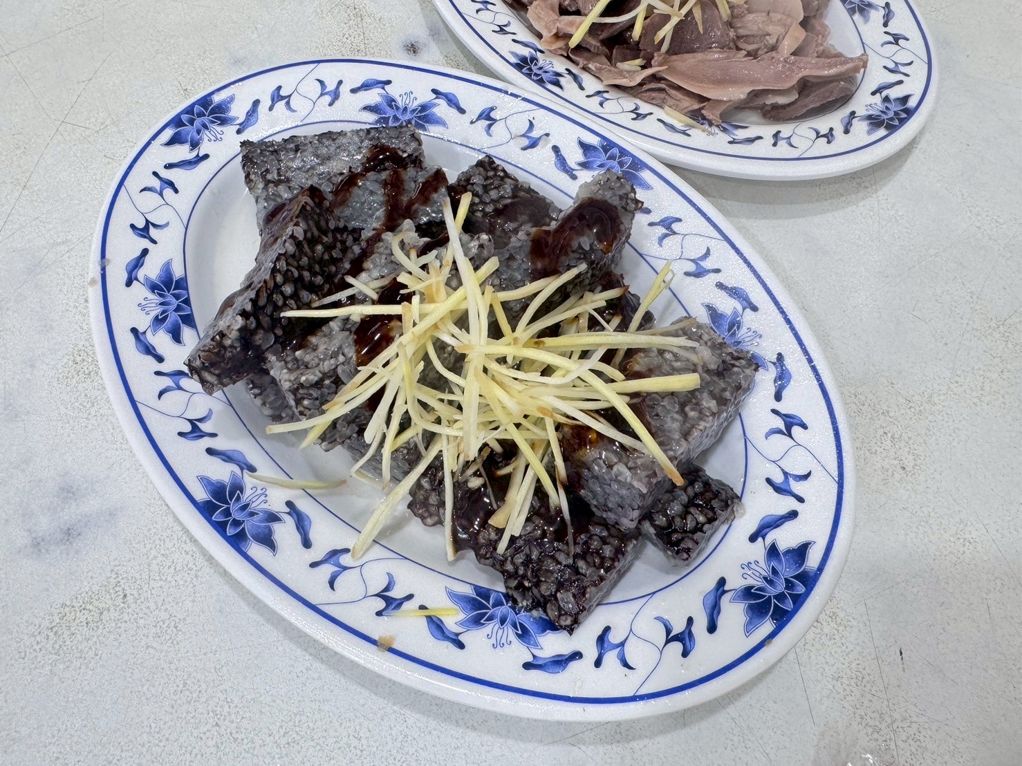 ｜食記-嘉義縣民雄鄉｜正宗民雄鵝肉亭｜估狗破萬評價真的不是灌水的！鵝肉大盤鮮嫩又多汁，隨意點都好吃又平價！