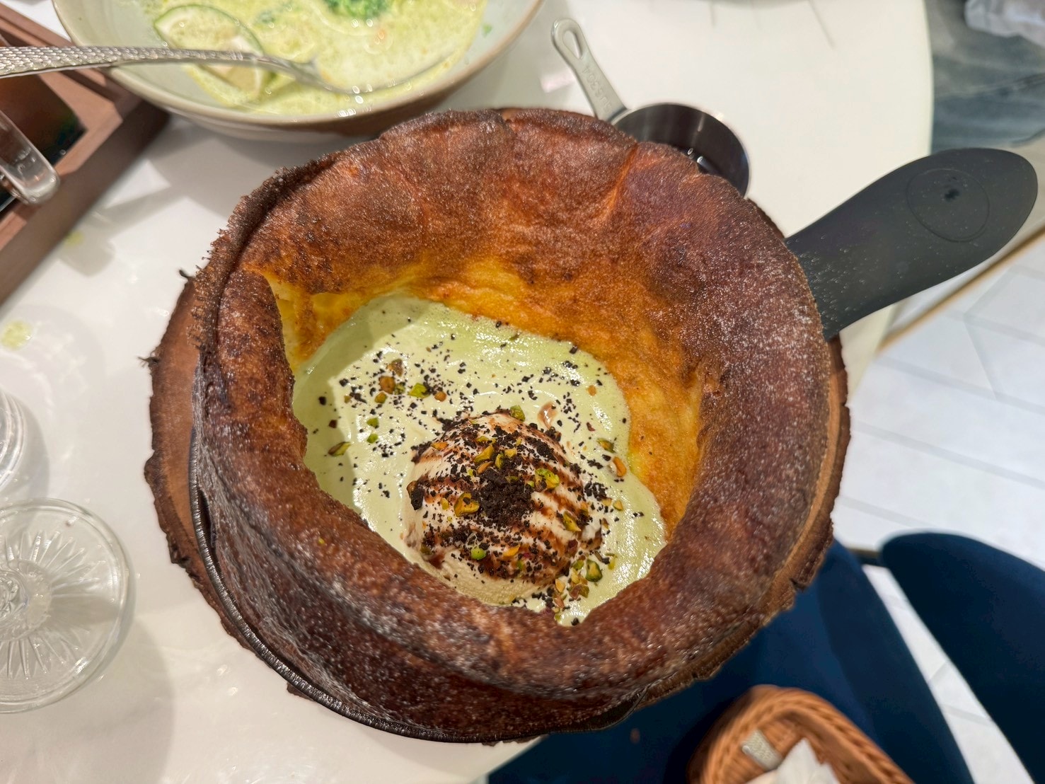 ｜食記-台北市信義區｜英格莉莉(統一時代百貨店)｜新開幕！英格莉莉進駐統一時代百貨，打造英倫風花園悠閒秘境~
