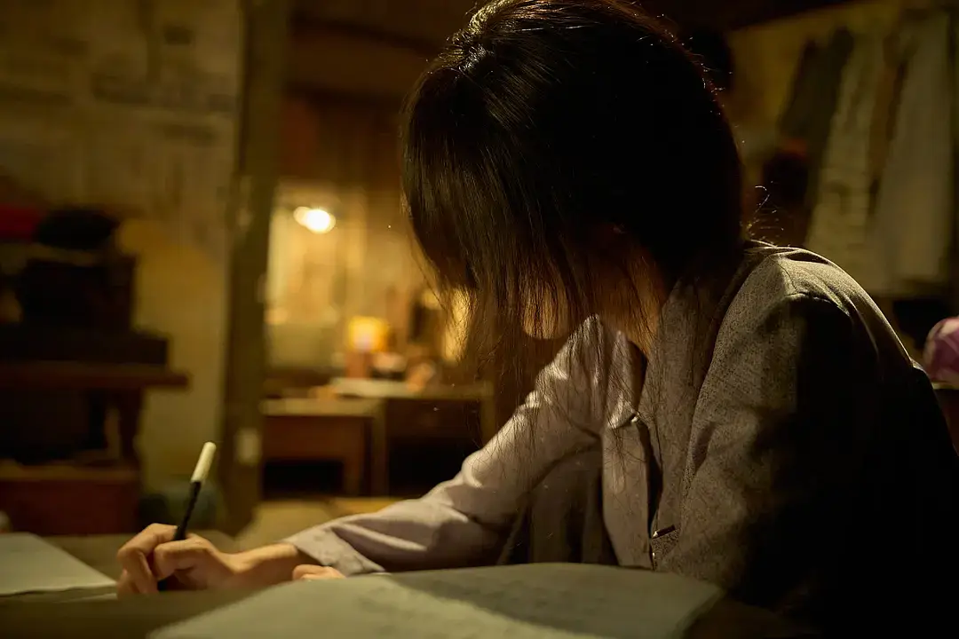 |韓國電影|醜得要命|一具突如其來的屍體,反映出被美醜綁架的扭曲社會~ - 第12張圖 |韓國電影|醜得要命|一具突如其來的屍體,反映出被美醜綁架的扭曲社會~