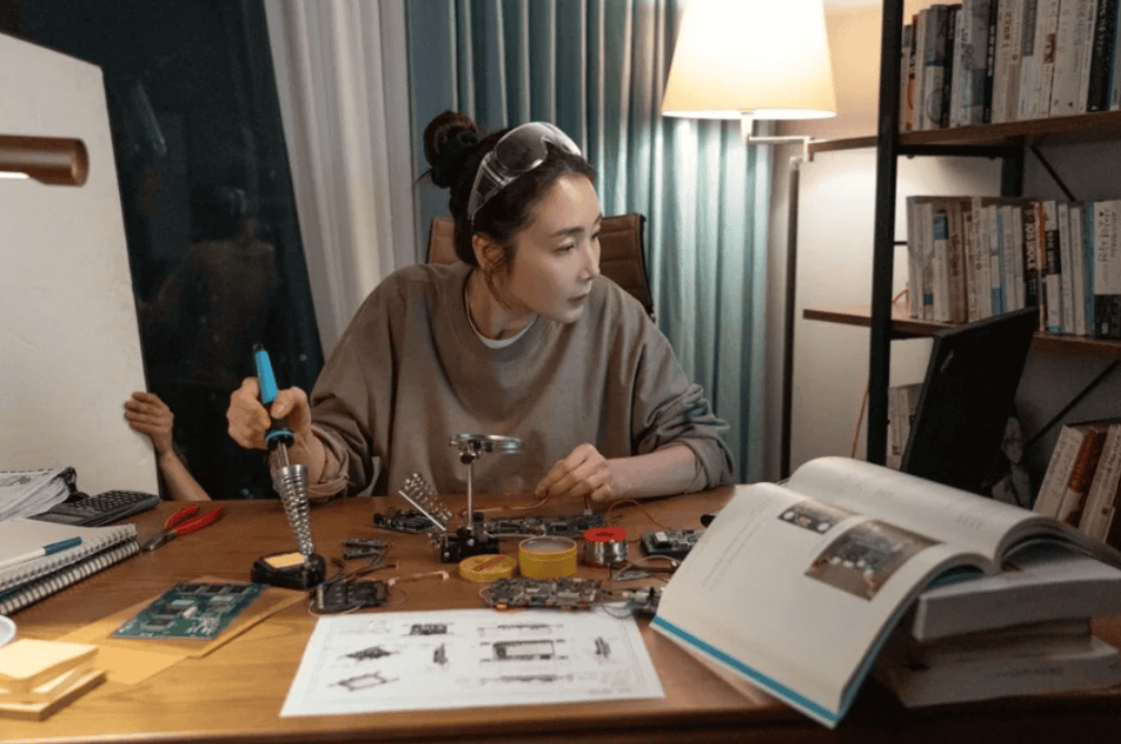 |韓國電影|糖果Candy|為愛犯罪的滿滿母愛及堅毅,在絕望的有毒社會中撒下希望的糖粉~ - 第4張圖 |韓國電影|糖果Candy|為愛犯罪的滿滿母愛及堅毅,在絕望的有毒社會中撒下希望的糖粉~
