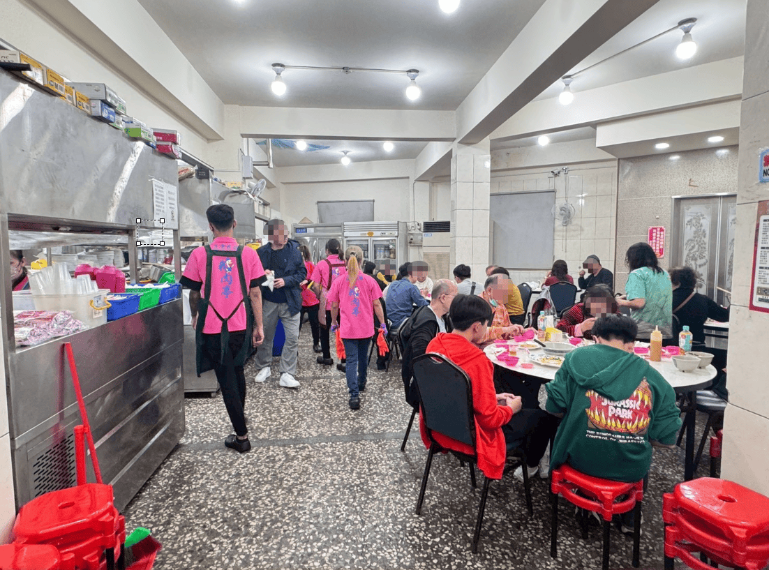 ｜食記-嘉義縣民雄鄉｜正宗民雄鵝肉亭｜估狗破萬評價真的不是灌水的！鵝肉大盤鮮嫩又多汁，隨意點都好吃又平價！