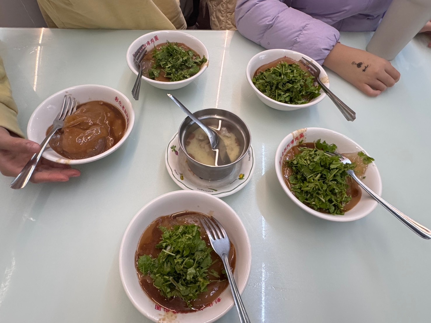 ｜食記-彰化縣彰化市｜彰化老担阿璋肉圓｜百年老字號肉圓，肉圓+龍骨髓湯直接來一套，是許多人小時候吃到大的家鄉滋味~