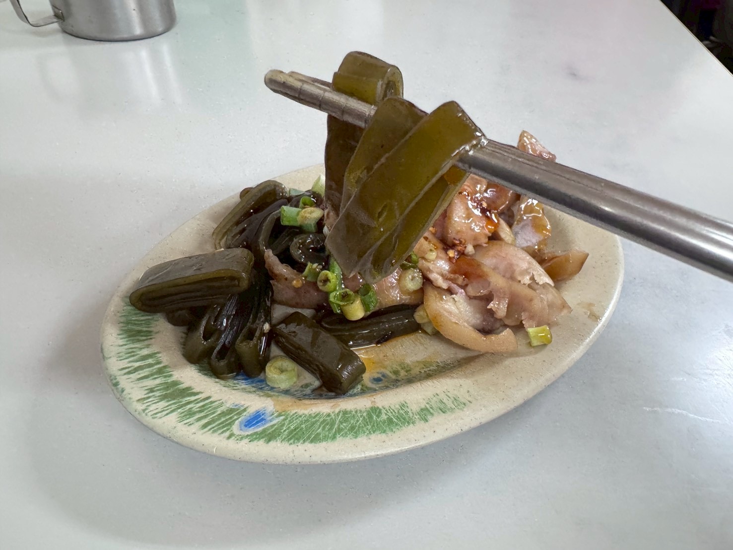 食記-台北市中山區｜好佳麵食館｜馬偕醫院旁不到百元的半筋半肉麵，會讓人邊吃邊懷疑老闆到底有沒有賺錢？