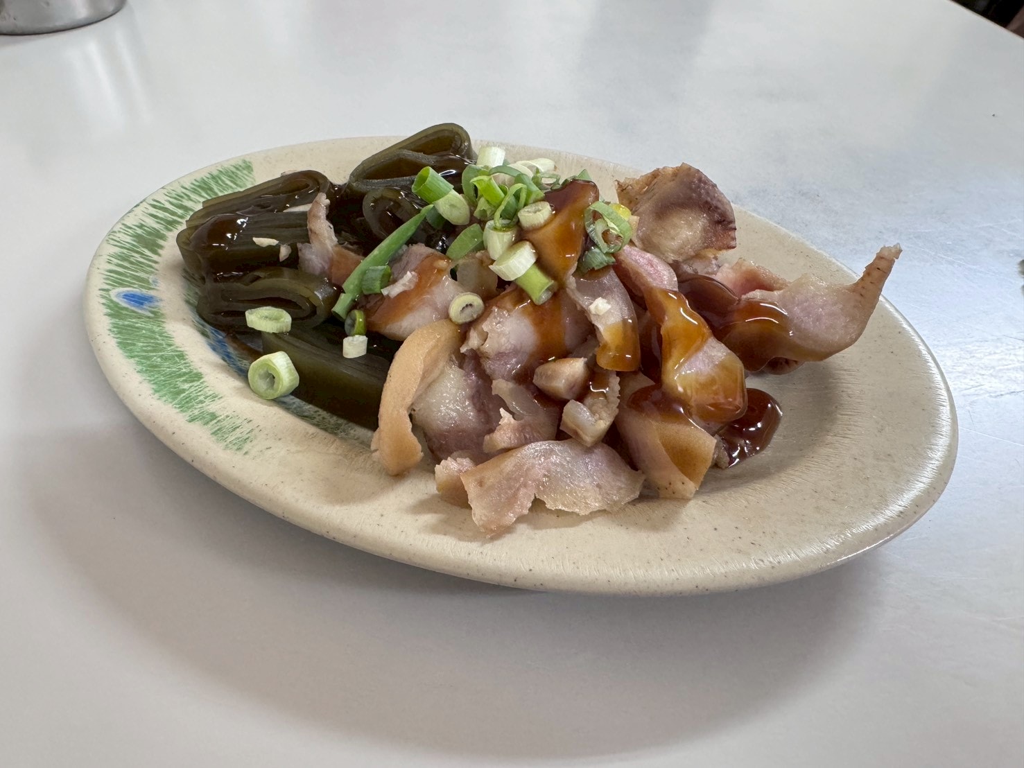食記-台北市中山區｜好佳麵食館｜馬偕醫院旁不到百元的半筋半肉麵，會讓人邊吃邊懷疑老闆到底有沒有賺錢？