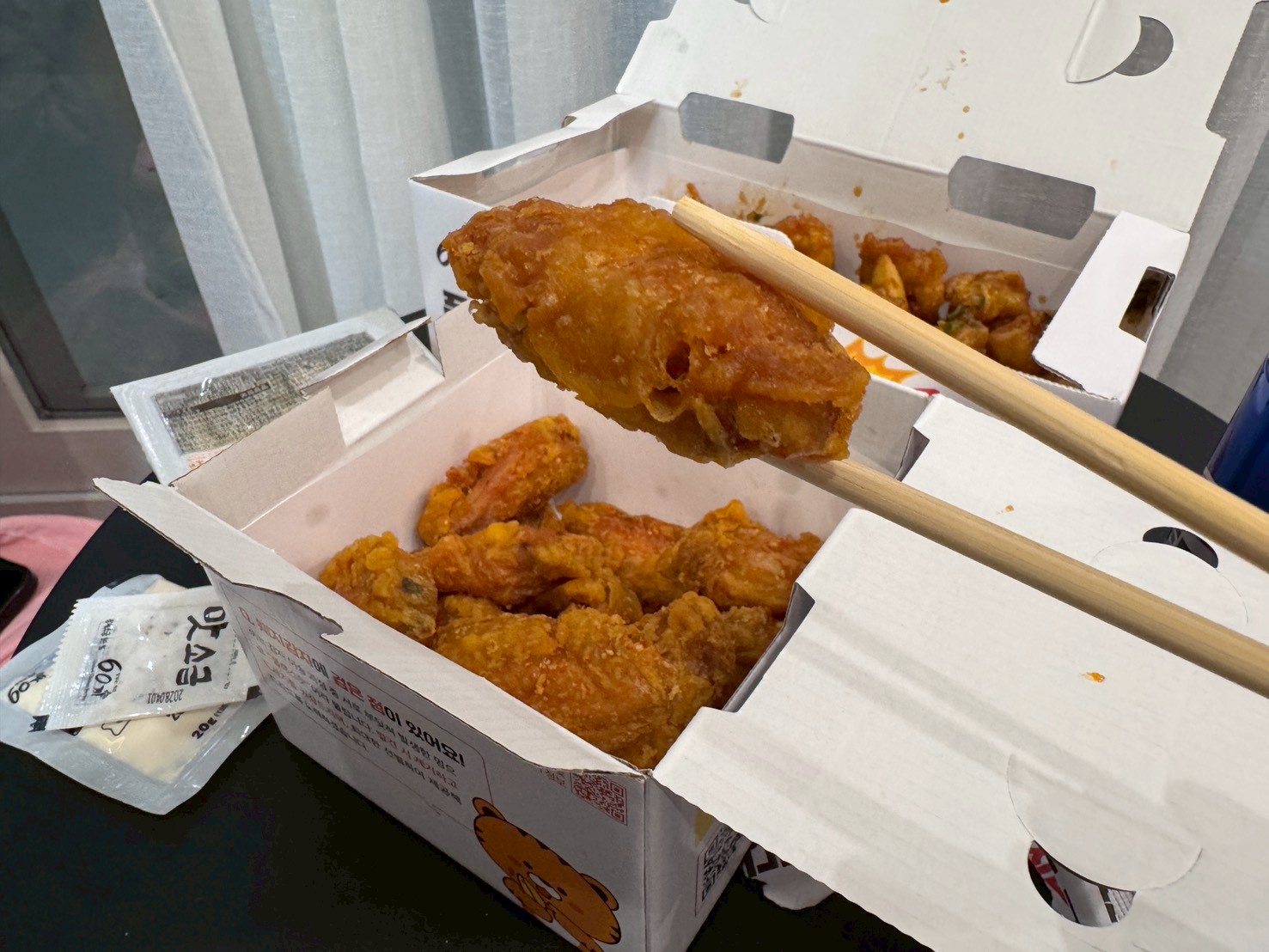 |食記-韓國釜山(海雲台)|60계치킨 해운대점60炸雞|小巷內的人氣炸雞店,酥香的原味加上甜辣的辣味,讓大人小孩都很滿意喔~ - 第8張圖 |食記-韓國釜山(海雲台)|60계치킨 해운대점60炸雞|小巷內的人氣炸雞店,酥香的原味加上甜辣的辣味,讓大人小孩都很滿意喔~